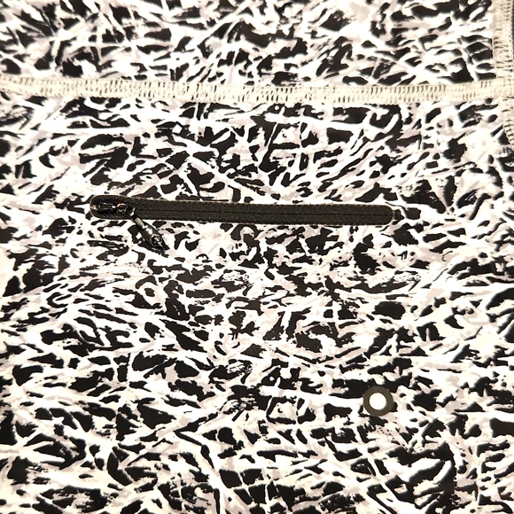 Lululemon Shirt - Picture 6 of 7